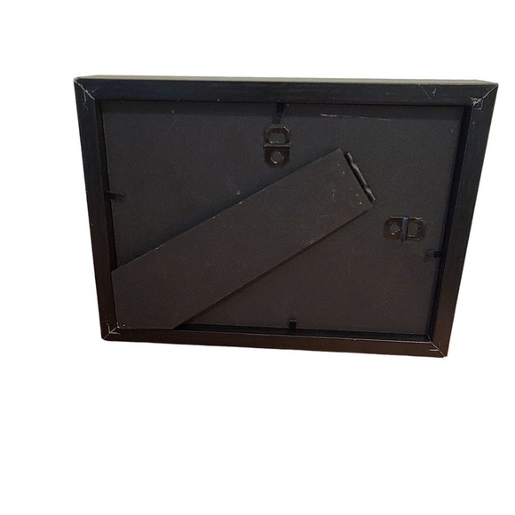 Signed Couple Kissing on Bench Pebble Art Framed Wall Home Decor 8 x 6 - Picture 10 of 10